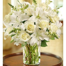 Classic All-White Arrangement Delivery To Philippines